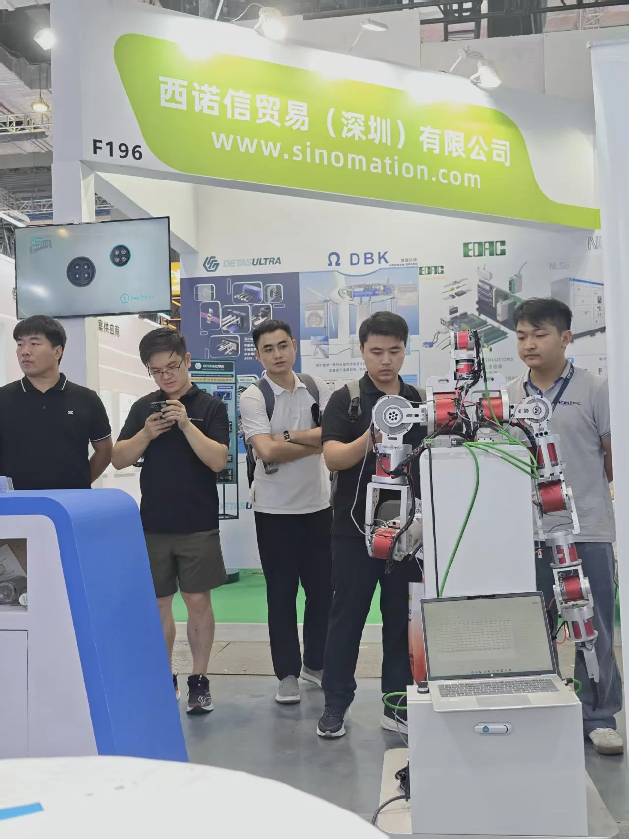 Wintec Dynamics 帮助股东企业参与上海工业博览会 2